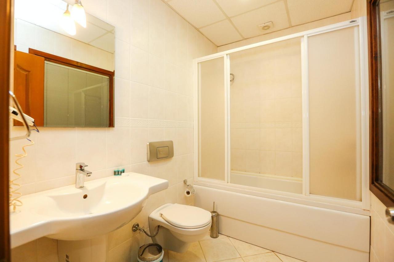 Gocek Unlu Hotel エクステリア 写真