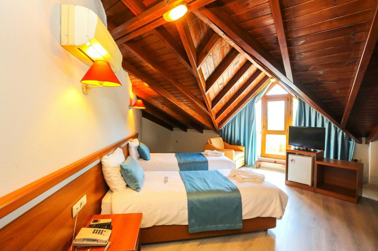 Gocek Unlu Hotel エクステリア 写真
